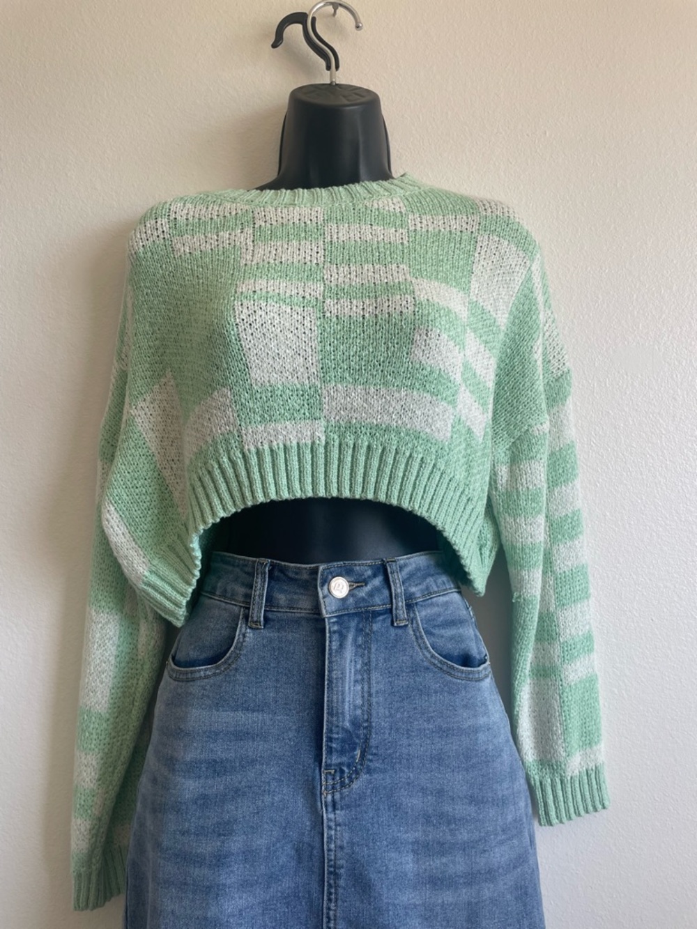 Altar’d State Cropped Sweater Womens Medium Green White Checkered Knit Pullover - Picture 2 of 9